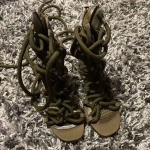 Steve Madden Women's "Dancin" Olive Leather Rope Cage Heels 6.5